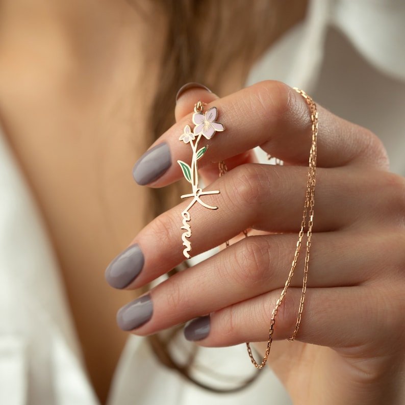 Personalized Birth Flower & Name Earring - My Tiny Memories